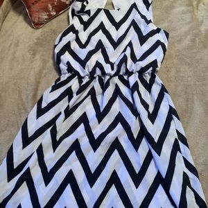 Super cute ladies dress!!